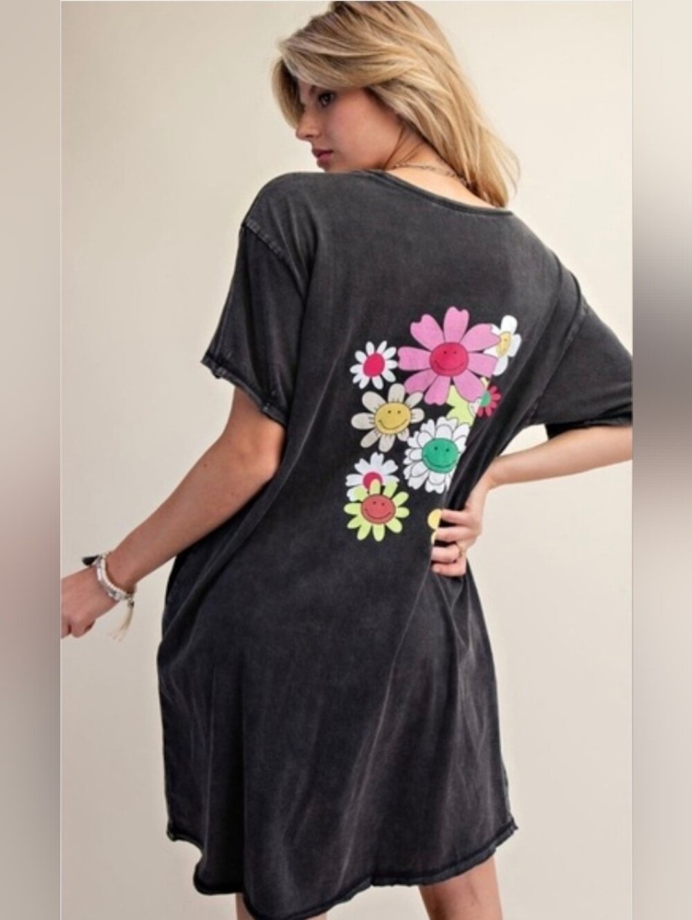 Easel Mineral Washed Smiley Daisy Tunic Dress | Pockets | 1X, 2X, 3X | NWT